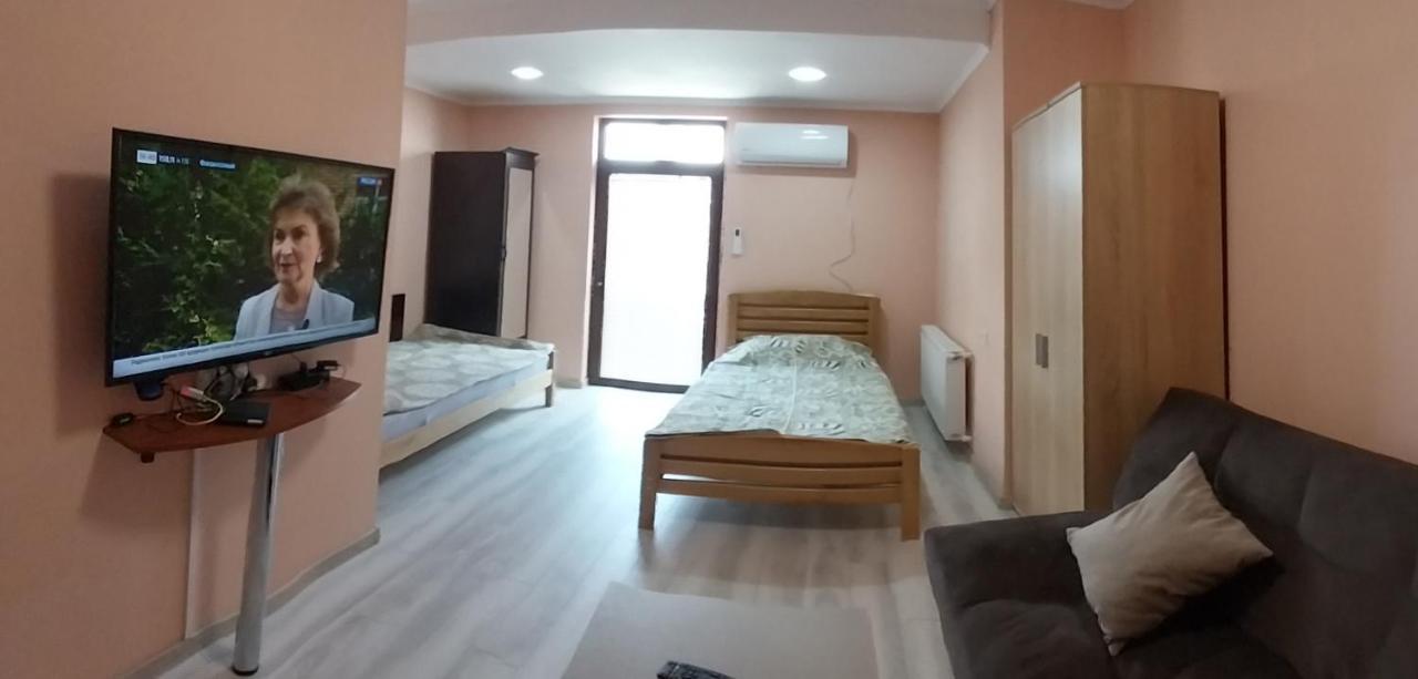 Full House Apartment Tbilisi ภายนอก รูปภาพ