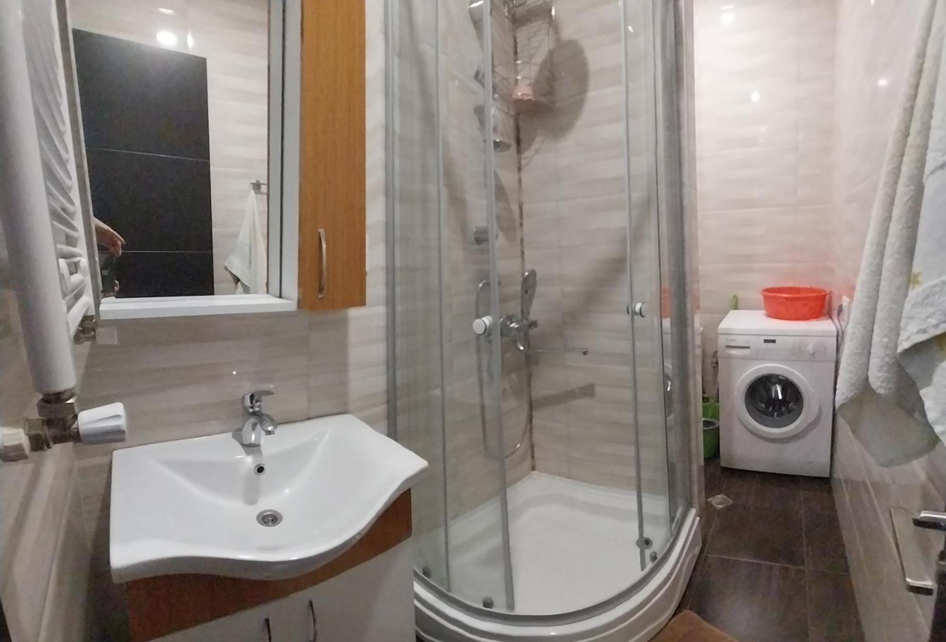 Full House Apartment Tbilisi ภายนอก รูปภาพ