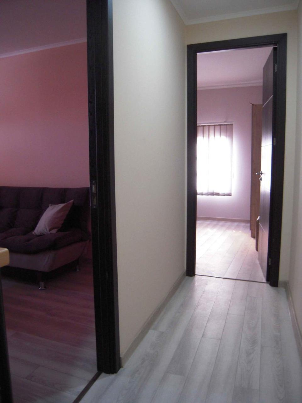 Full House Apartment Tbilisi ภายนอก รูปภาพ