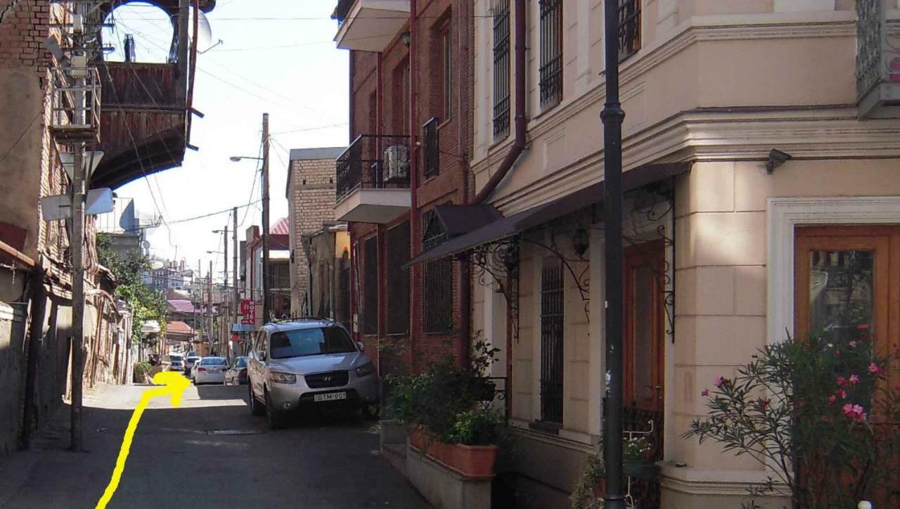 Full House Apartment Tbilisi ภายนอก รูปภาพ